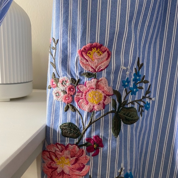 Stradivarius Shirt - Picture 3 of 5